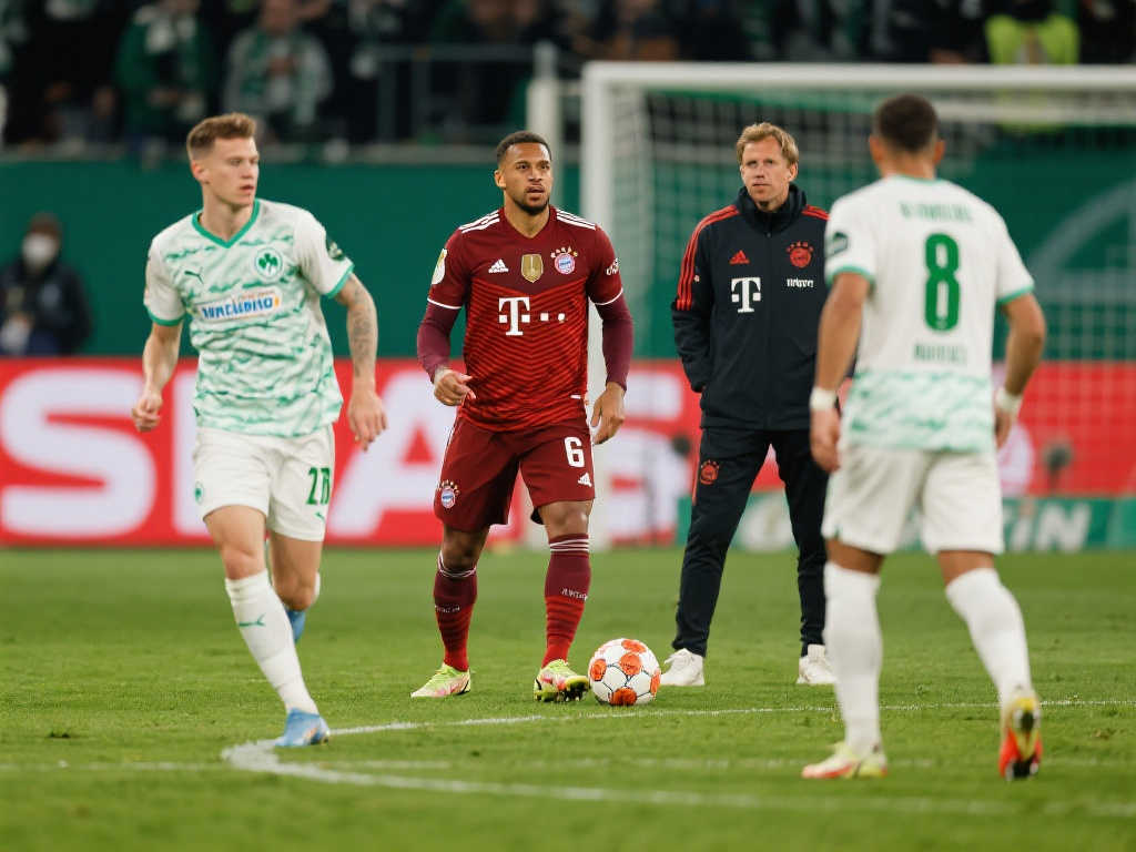 并在赛季中 并在赛季中