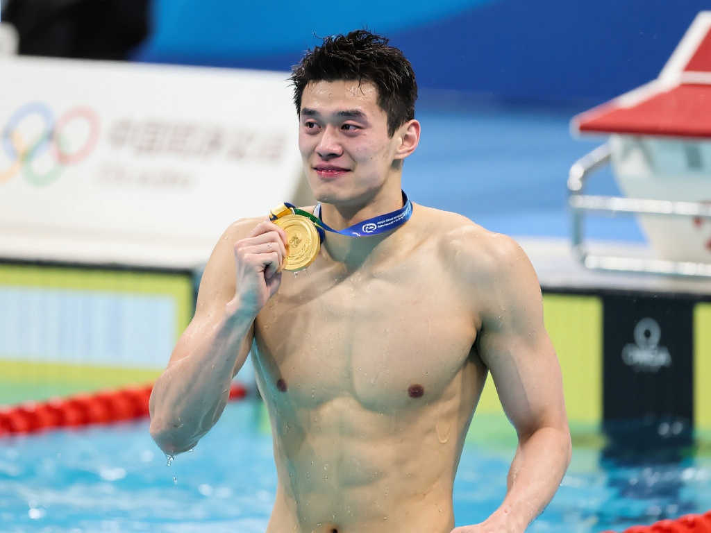 讶又期待 讶又期待